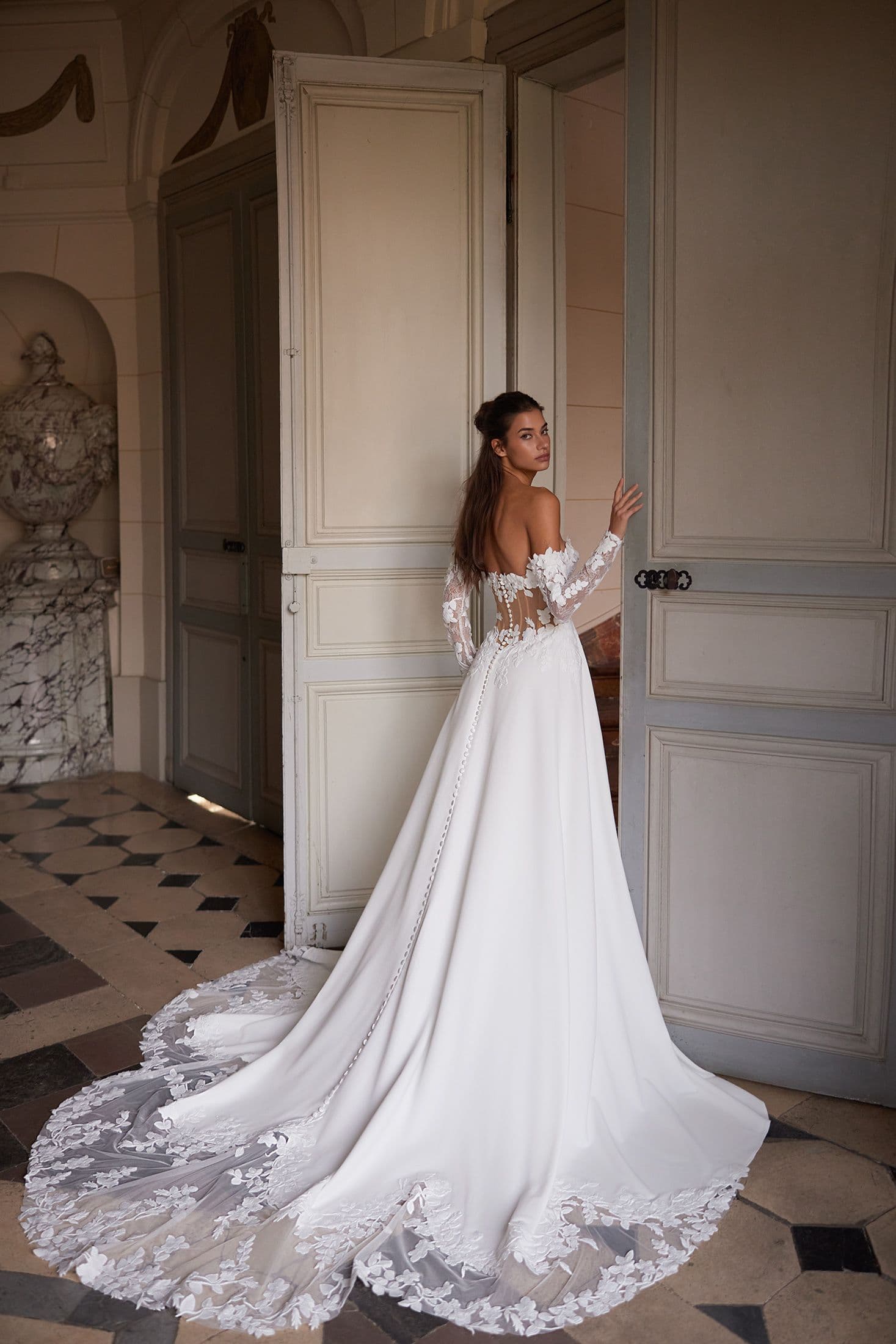 Mirella 579 - image 3