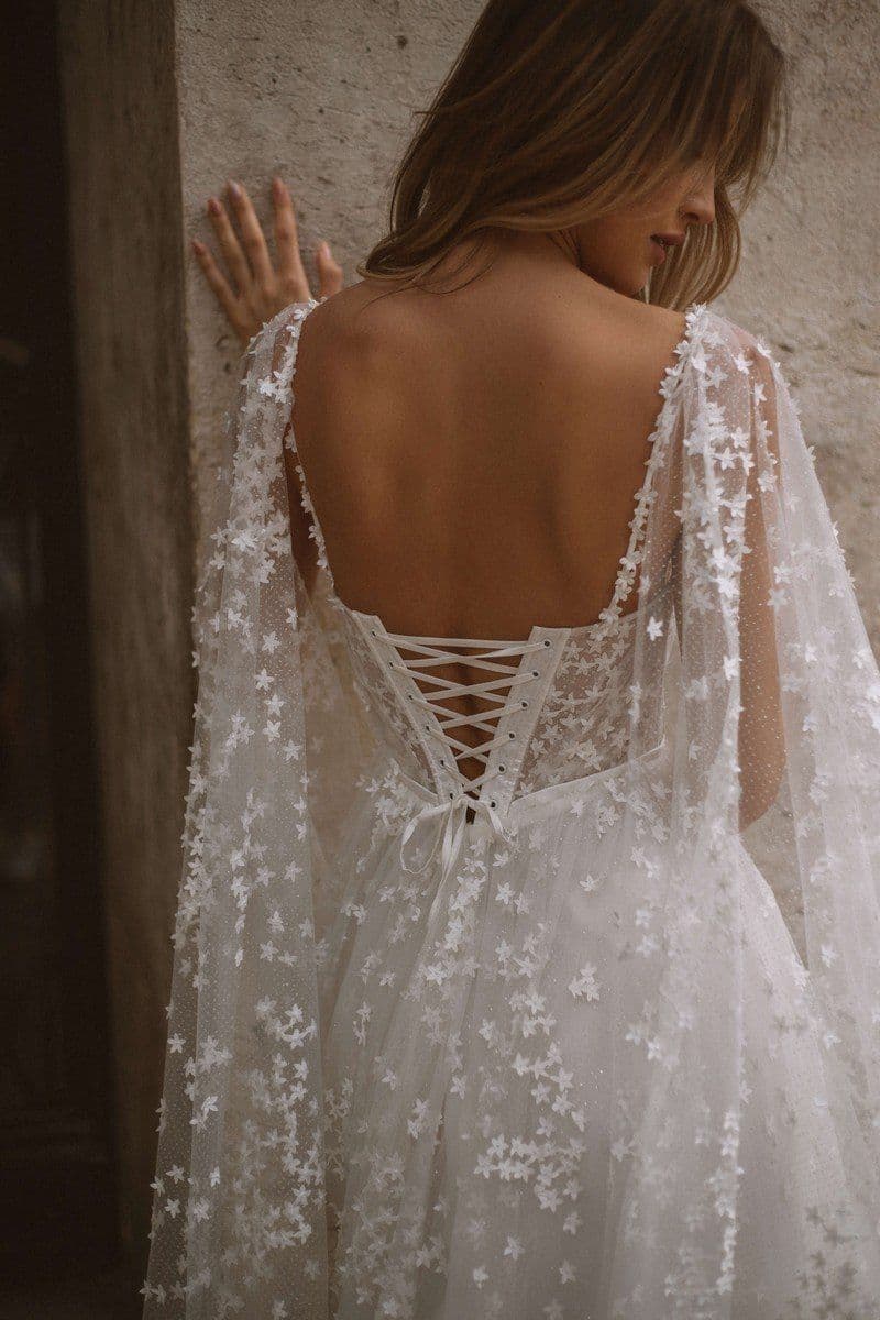 Behati - image 9