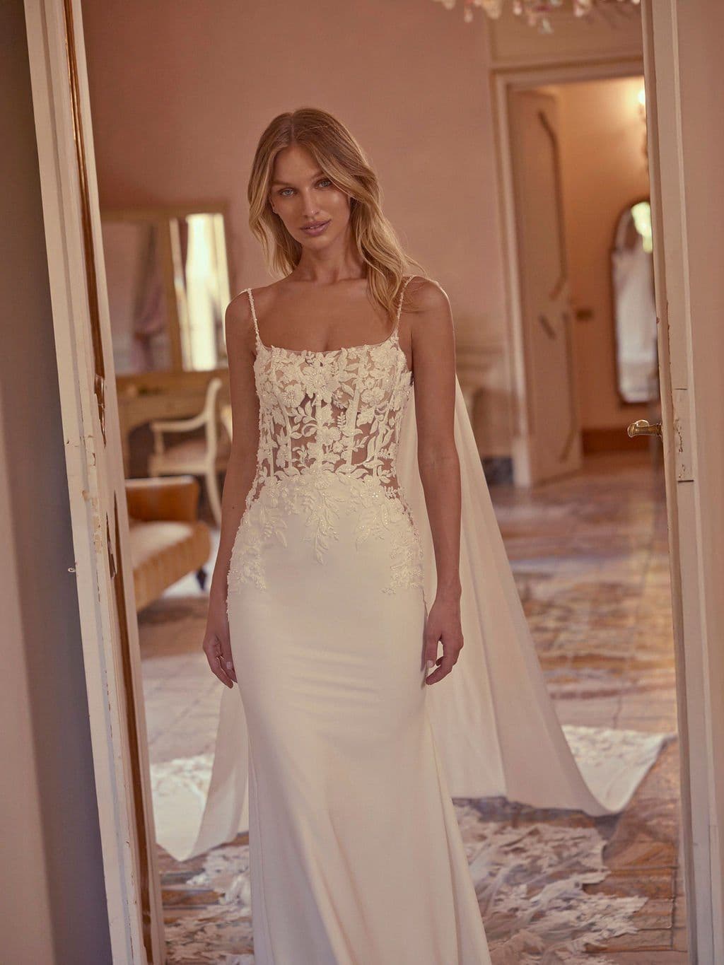 Kira | Capri Sposa