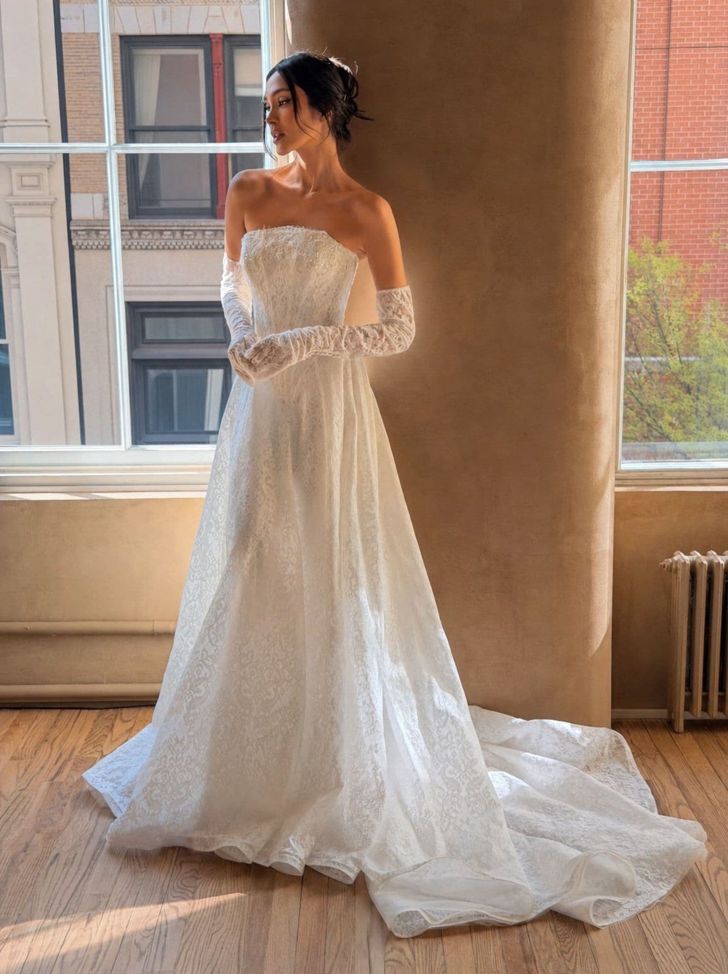 Amalia - image 2
