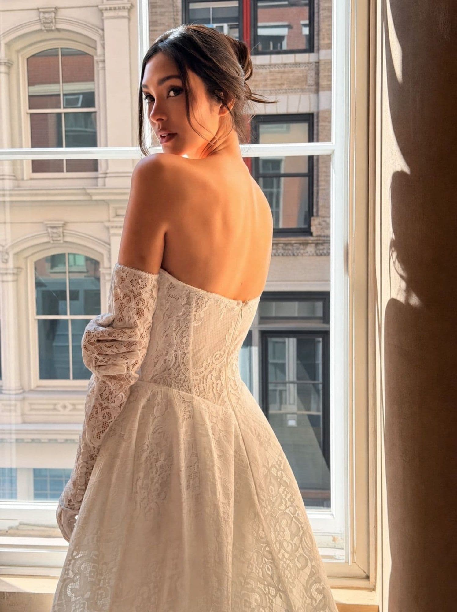 Amalia - image 5